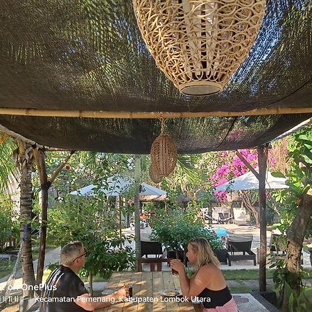 Lucy'S Garden Hotel Gili Air Esterno foto