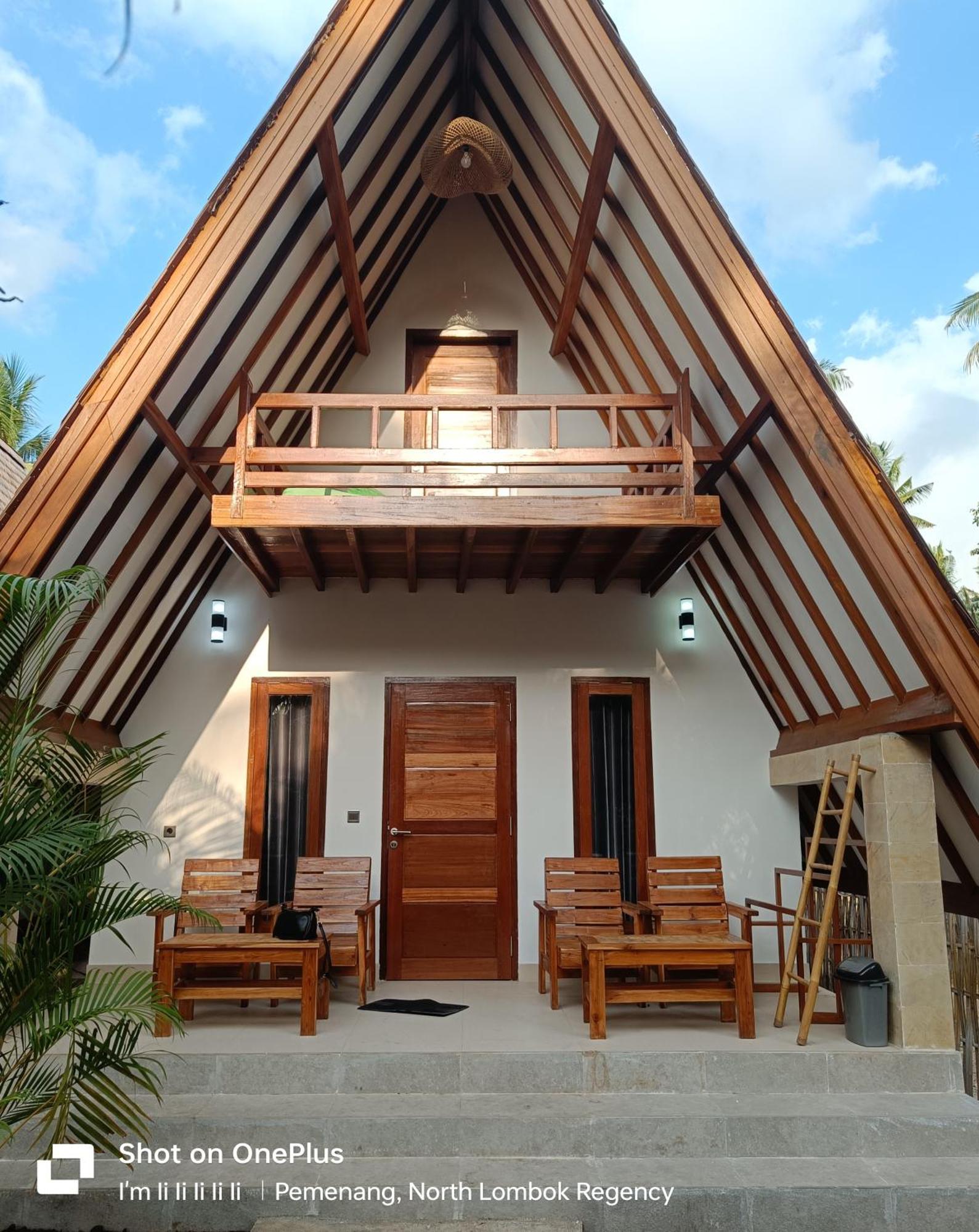 Lucy'S Garden Hotel Gili Air Esterno foto